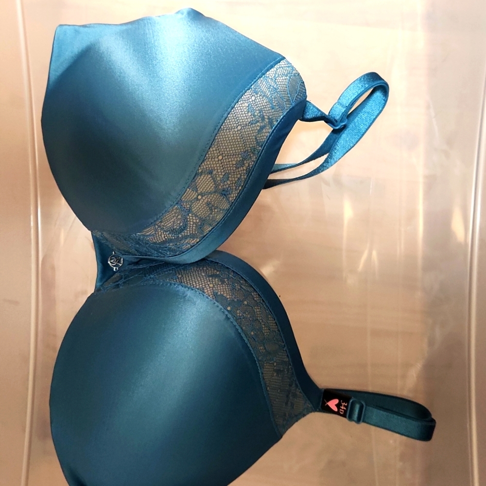 VICTORIA SECRET BRA teal colored